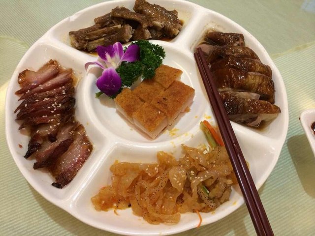 烧味拼盘