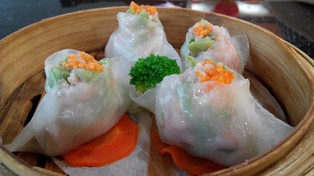 贡菜爽脆，虾仁鲜甜