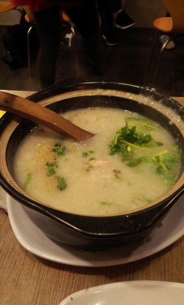 砂锅三鲜粥
