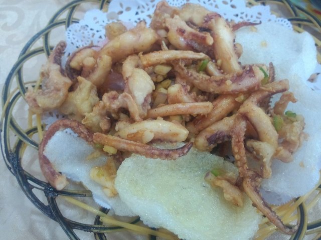 鱿鱼松脆，好味