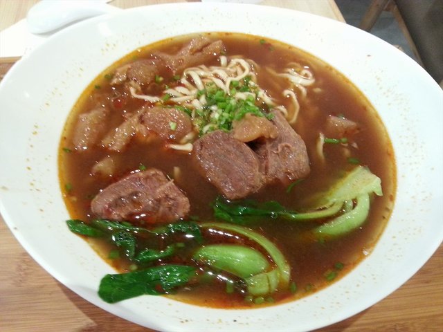 半筋半肉牛肉面