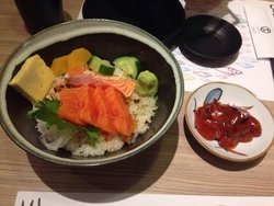 三文鱼刺身饭