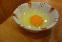 生鸡蛋