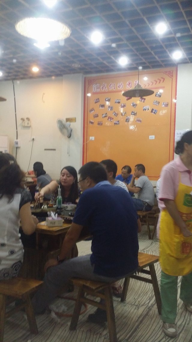 一楼无虚席