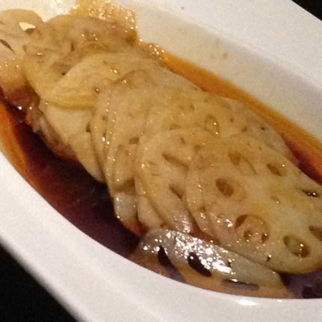 凉菜来的,味道很好,不会太辣,适中广东人口味。