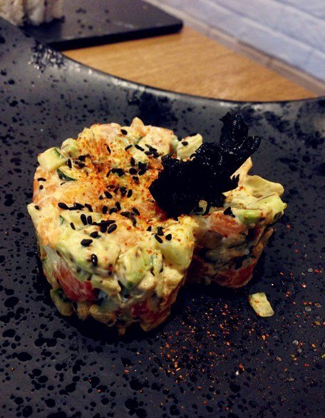 脆蔬三文鱼塔塔