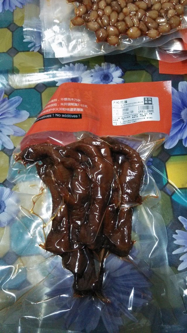 卤鸡脚