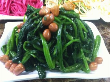 果仁菠菜