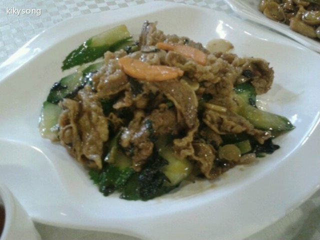 紫苏青瓜炒肥牛