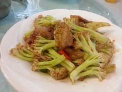 西兰花炒肥叉