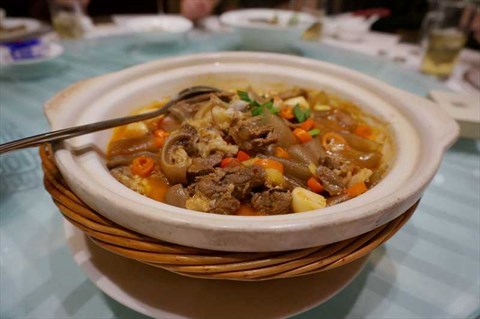 羊肉烧粉皮 - 华侨城的富淳饭店)