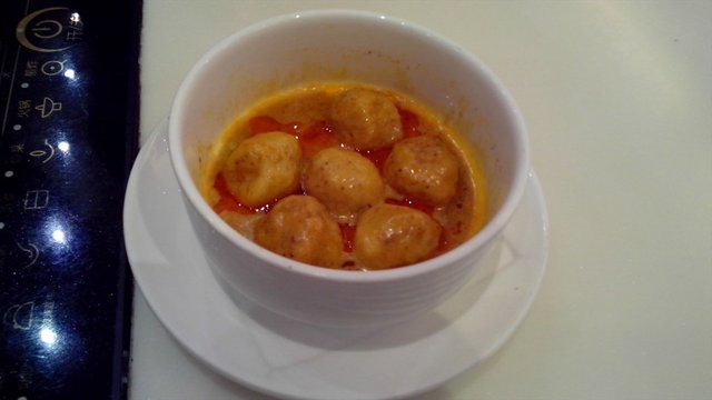 咖喱鱼丸