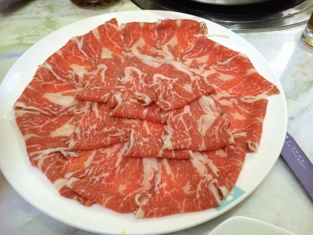 生牛肉
