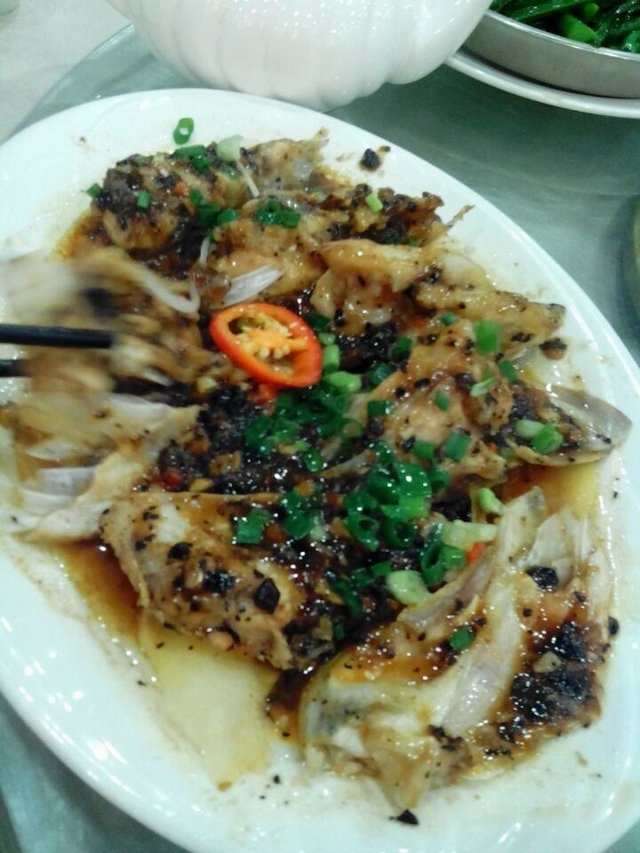 豉汁子姜蒸大鱼头