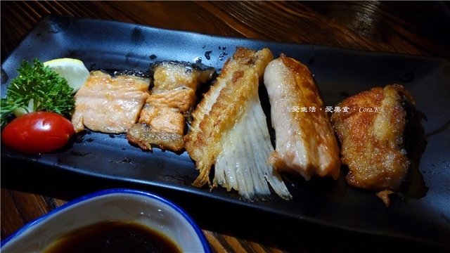 盐烧三文鱼骨腩