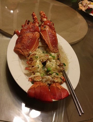 蒜蓉蒸龙虾