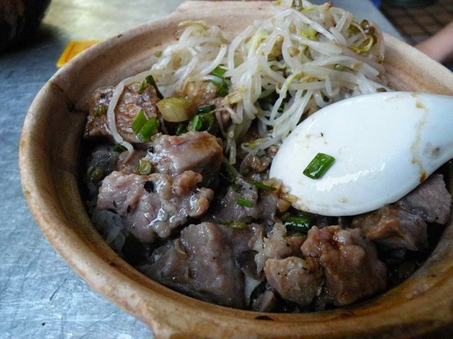 排骨煲仔饭