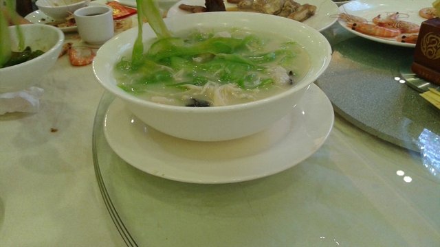 苦瓜木耳浸金针菇