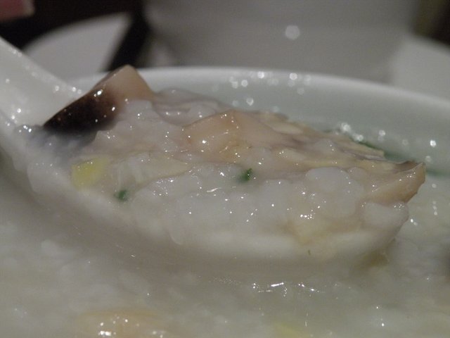 草菇白果瑶柱粥