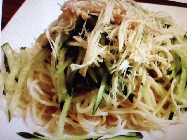 鸡丝凉面