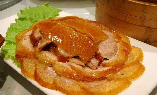 璀璨的鸭皮，真的只有璀璨两个字可以形容啊，那叫一个美味