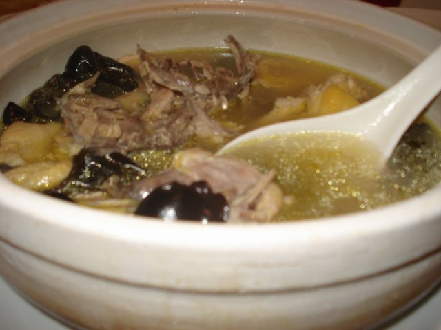 特色本鸡汤