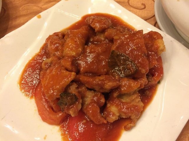 本来是想点沙拉猪扒的，点错了，但这个味道也不错