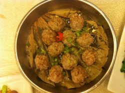 荷叶蒸丸子