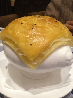 酥皮海鲜清汤