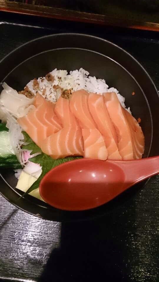三文鱼盖饭