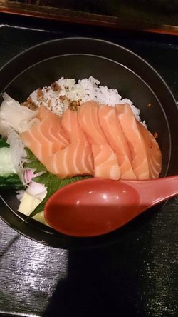 三文鱼盖饭