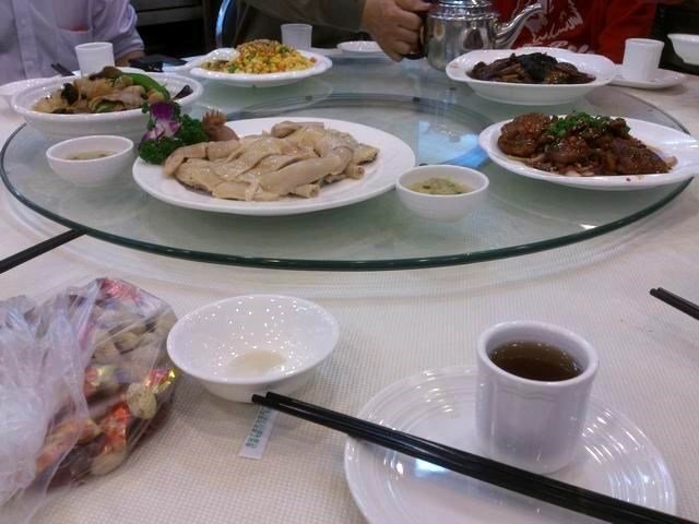 局部全家福来一张。