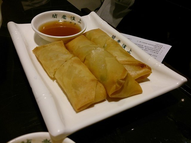 黄芽菜肉丝春卷