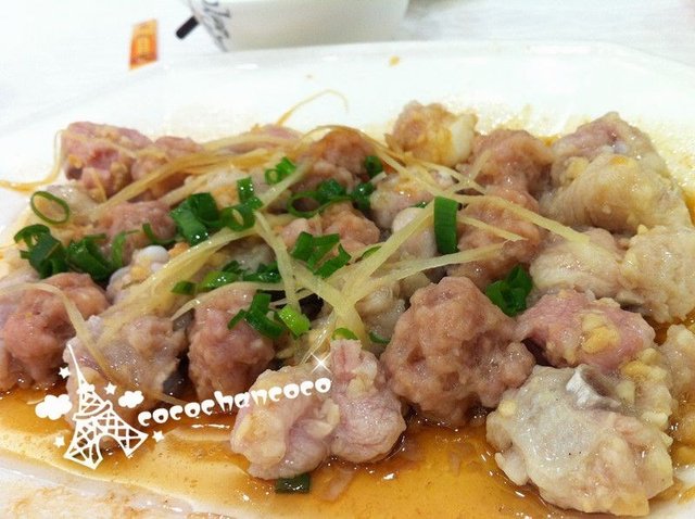 蒜香排骨蒸手打肉丸