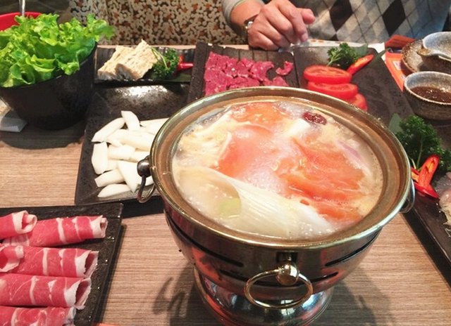 番茄牛尾骨锅底