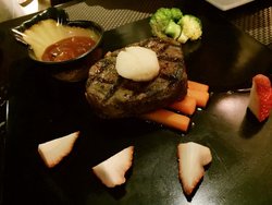 低温烤澳洲上等黑牛菲力牛排