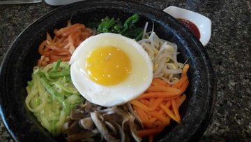 石锅拌饭