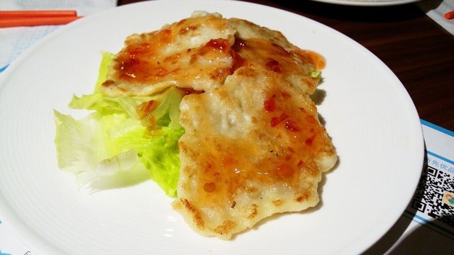 他家的炸物有一个明显的特点，就是一点都不油腻，实在的墨鱼。面粉比较少~