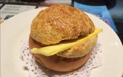 菠萝包