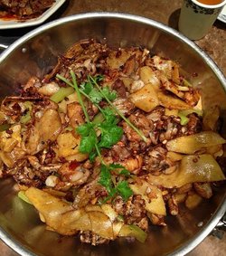 干锅牛蛙