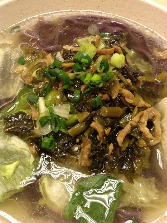 雪菜肉丝紫薯面