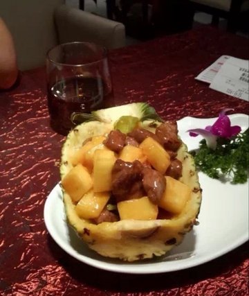 菠萝牛肉粒