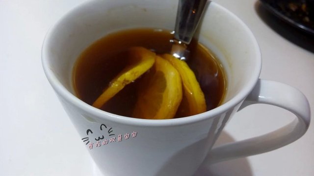 热柠檬红茶