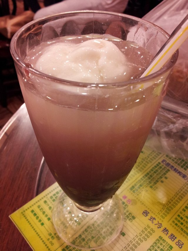 红豆冰加椰子雪糕