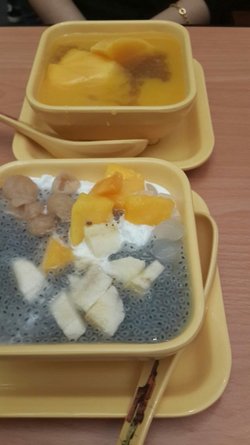 白雪黑珍珠