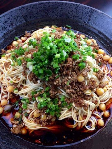 酱香牛肉拌米粉