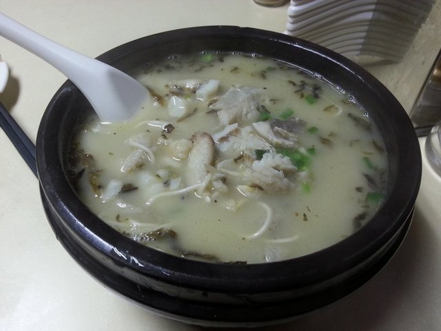 雪菜黄鱼煨面