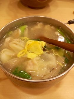砂锅小馄饨