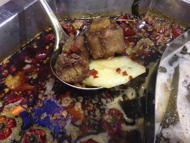 牛尾鸳鸯锅