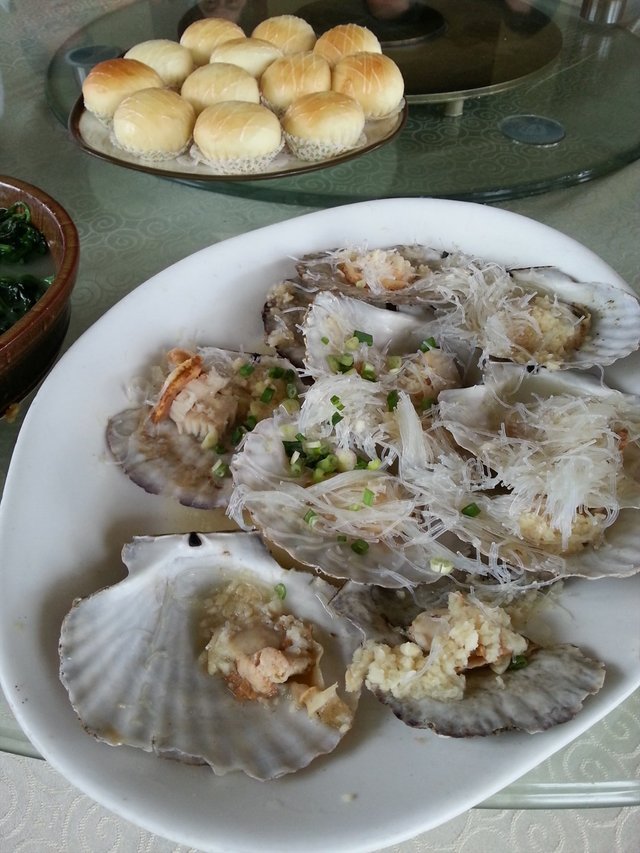 蒜蓉粉丝蒸扇贝